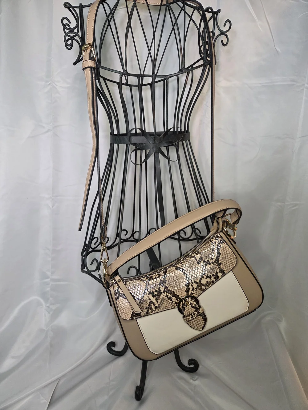 P76. Nanette Lepore Beige Cream Snake-Print Shoulder Bag NWOT